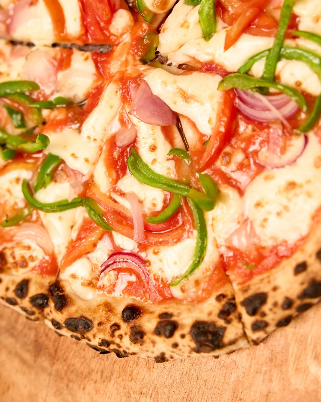 Neapolitan pizza with leopard crust